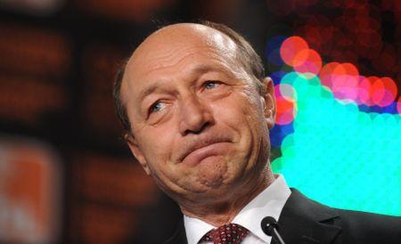 Basescu cere Guvernului 8 judete in loc de 41: ...