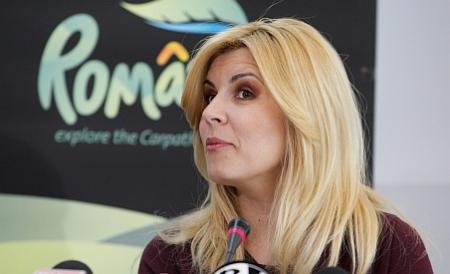 Elena Udrea interzice criticile neargumentate pe pagina sa de ...