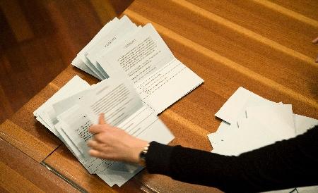 Referendumul pentru Legea Capitalei a fost anulat 