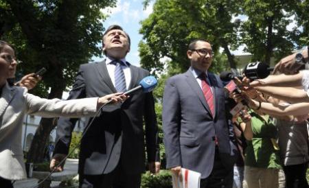 Opoziţia: Peste un milion de familii riscă să stea în frig la iarnă. Oraşele cu primari USL sunt vulnerabile