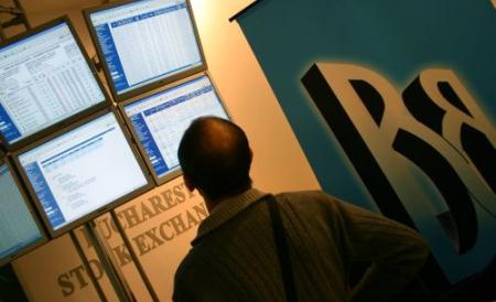 Guvernul vrea sa dezvolte piata de capital, dar nu a invat nimic din ce au cerut investitorii la Petrom:  Nu va oferi un discount special micilor investitori la vanzarile pe Bursa