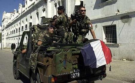 Soldatul afgan care a ucis patru militari francezi şi-a motivat gestul dând vina pe americani