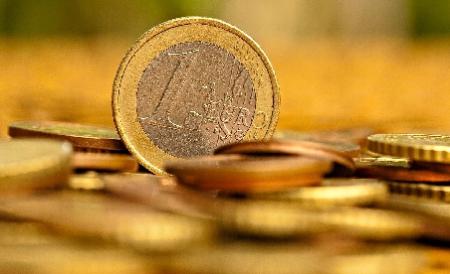 Cea mai importanta tranzactie din 2012: Consortiul Goldman Sachs-Erste-Raiffeisen castiga mandatul pentru vanzarea a 15% din Romgaz, cu un comision de 1,16% 