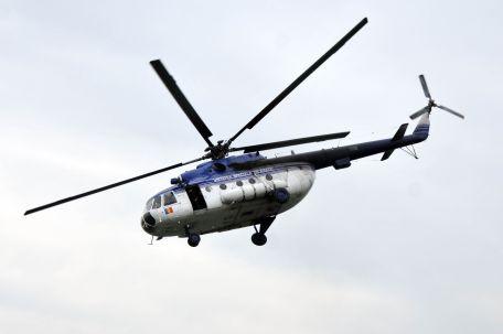 Emil Boc din elicopter: Situaţia reintră în normal, încet dar sigur
