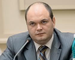 De frica strazii, guvernul Boc promite o masura ilegala si care ar arunca in aer bugetul pe 2012. Cresterea cu 5% la salarii si pensii, o “discutie periculoasa”, avertizeaza seful Consiliului Fiscal