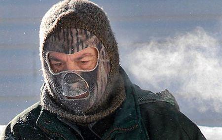 Frig ucigaş în Bucegi. Omul nu poate supravieţui decât un minut la o astfel de temperatură. Vezi prognoza meteo pe trei luni
