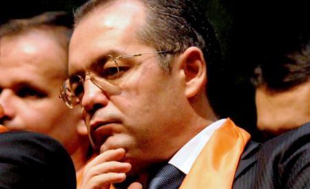 Emil Boc pierde susţinerea partenerilor de guvernare. UDMR nu mai susţine nici o angajare a răspunderii Guvernului în Parlament