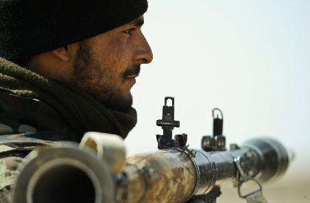 Raport NATO: Pakistanul îi ajută în secret pe talibanii afgani