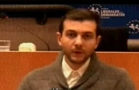 Tânăr român, vocea manifestanţilor din Piaţa Universităţii la Bruxelles: Vrem să avem încredere în politicieni, în democraţie!