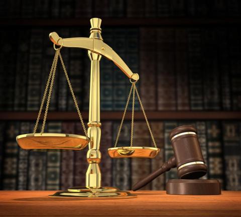 Un adolescent cu handicap a fost violat de îngrijitoarea lui