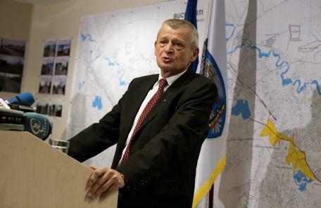 Sorin Oprescu cere operatorilor de deszăpezire să intensifice tratamentele cu antiderapant