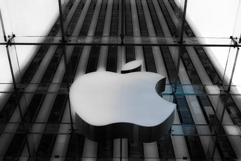 Steve Jobs, omul care a gandit diferit: Timpul vostru e limitat, asa ca nu va pierdeti vremea traind viata altcuiva 