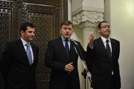 Liderii USL nu văd cu ochi buni numirea lui Mihai Răzvan Ungureanu în funcţia de prim-ministru