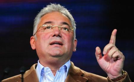 Videanu ameninţă o jurnalistă de la Antena 3 că va plăti în instanţă pentru "aprecierile sale", după ce fostul ministru este suspectat de subminarea economiei naţionale