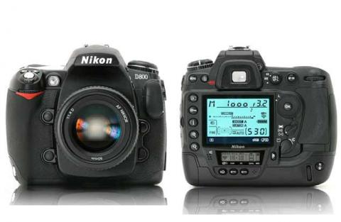 Nikon D800, primul aparat foto cu rezoluţie de 36,3 megapixeli