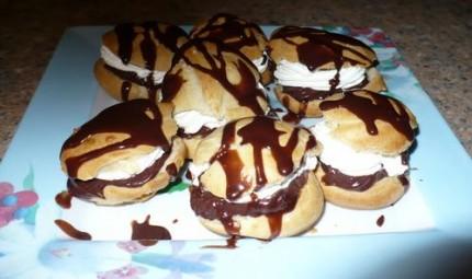 Desertul zilei: Choux a la creme 