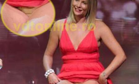 Flavia Vento si-a aratat in direct partile intime (Foto HOT)