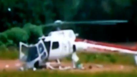 IMAGINI DRAMATICE. Un elicopter brazilian se DEZMEMBREAZĂ în timpul manevrelor de aterizare
