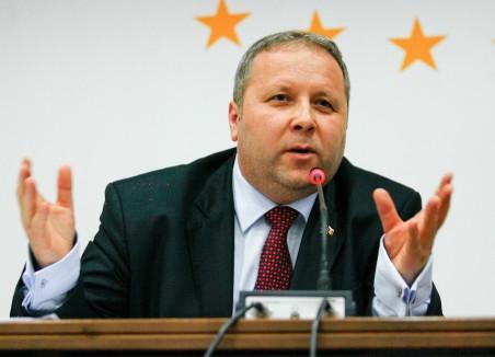 Vasile Timiş: Demisionez din funcţia de secretar de stat în Ministerul Culturii, dar rămân membru PDL