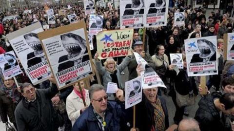 „Plătim pentru criza creată de alţii”. Spaniolii ies cu zecile de mii în stradă. Vor să paralizeze ţara în 14 noiembrie