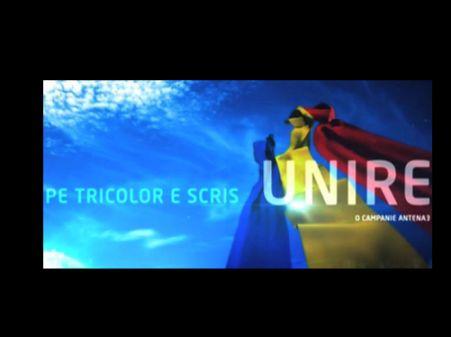 Sabina Iosub a dus tricolorul departe! A aterizat cu drapelul în mână de la 4.000 de metri altitudine Sabina Iosub a dus tricolorul departe! A aterizat cu drapelul în mână de la 4.000 de metri altitudine