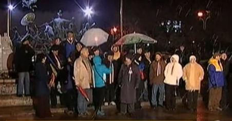 Glasul străzii &icirc;şi strigă nemulţumirea &icirc;n Piaţa Universităţii: Ieşi afară, javră ordinară! 