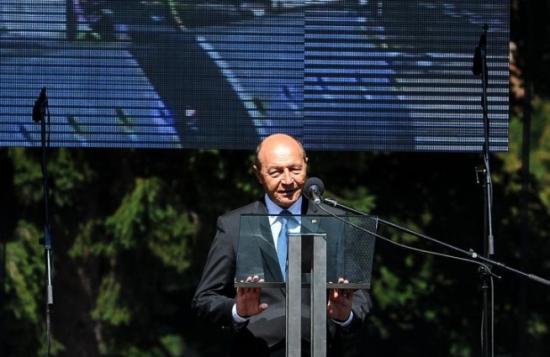 update-basescu-legea-privind-proiectul-rosia-montana-este-neconstitutionala-ar-trebui-sa-merg-la-rosia-montana-225694.jpg