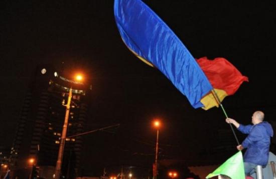 A noua duminică de proteste faţă de Roşia Montană. Circa 3.000 de manifestanţi se îndreaptă spre Guvern 418