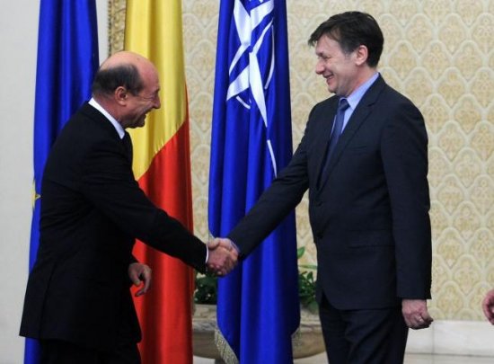 Sinteza zilei: Cum s-au &quot;reevaluat&quot; Băsescu şi Antonescu - DECLARAŢII-CHEIE 482