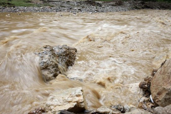 Cod Portocaliu de inundaţii pe râuri din Caraş-Severin şi Mehedinţi  407