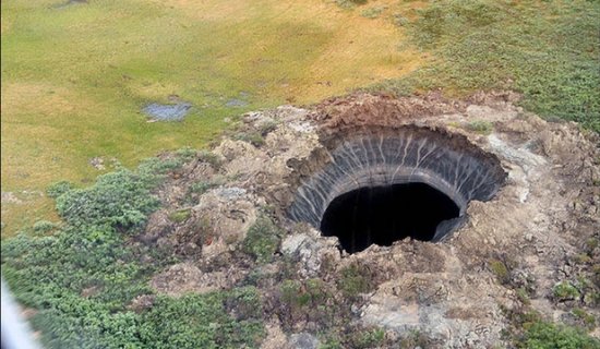 LEGĂTURA ciudată dintre craterele din Siberia şi Triunghiul Bermudelor. &quot;Este o tensiune URIAŞĂ sub scoarţa terestră&quot; 542