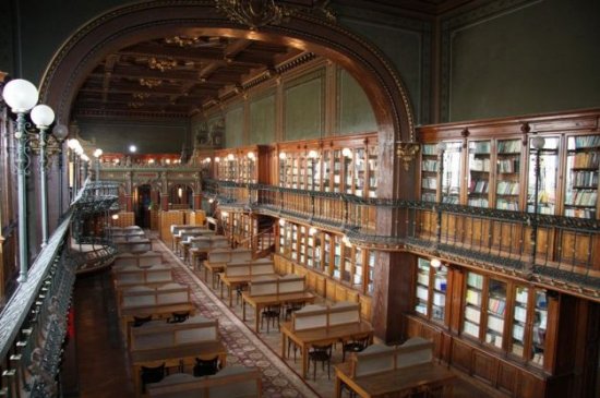 O bibliotecă din România, pe locul II în lume la frumuseţea arhitecturală. Peste 400.000 de oameni au votat 442