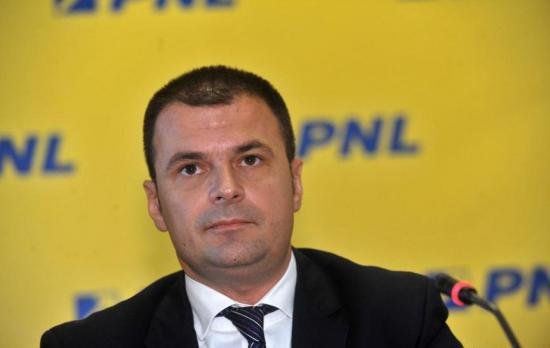 Deputatul PNL Mircea Roşca, arestat pentru trafic de influenţă, a fost eliberat 418
