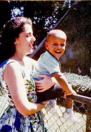 Această femeie l-a născut pe cel mai puternic om din lume. Vezi o serie de fotografii inedite 