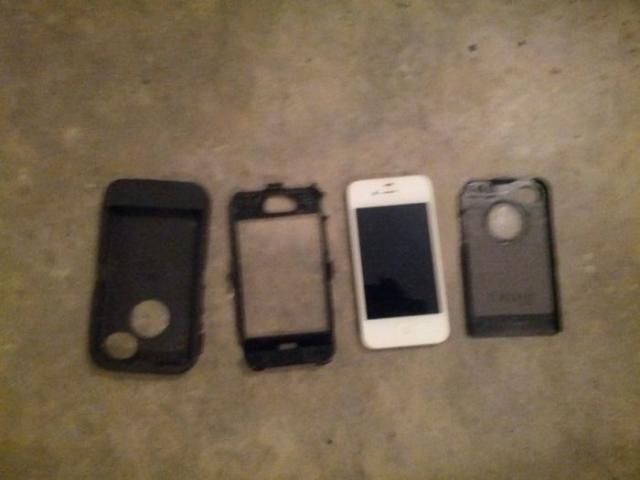Şofer norocos! A fost bombardat cu iPhone
