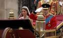 Prinţul William şi Kate Middleton, soţ şi soţie: S-au sărutat in balconul Palatului Buckingham 94105