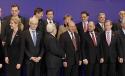 David Cameron, "pedepsit" la summitul UE. A fost ignorat de Sarkozy la poza de grup 129033