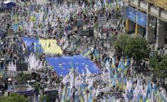 Kiev. Circa 15.000 de oameni au manifestat pentru eliberarea fostului premier Iulia Timoşenko