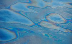 Trei companii mari, anchetate de Comisia Europeană, pentru că ar fi manipulat cotaţiile petrolului pe piaţa mondială
