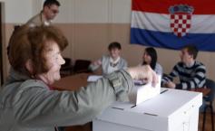 Croaţii sunt chemaţi la urne în cadrul unor alegeri cu valoare de test înainte de aderarea la UE