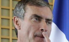 Un fost ministru francez recunoaşte că a transferat în Franţa bani deţinuţi ilegal în străinătate