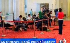 Crin Antonescu s-a supărat pe presă. A ordonat ca jurnaliştii să stea într-un ţarc 