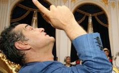Gigi Becali has surrendered himself. The Financier of  Steaua Bucharest has been sentenced to serve three years in jail