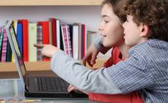 Manualele noi în variantă tipărită, digitală şi on-line vor fi la clase din 2014-2015