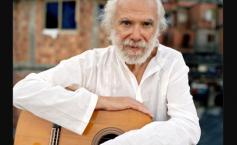 A murit Georges Moustaki la 79 de ani
