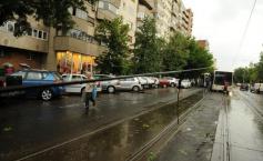 Enel: 45 de localităţi din Ilfov şi Giurgiu, fără curent electric, din cauza furtunii