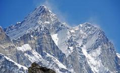 Doi alpinişti unguri, unul de origine română, dispăruţi în Munţii Himalaya. "Nu s-au mai întors în tabără"