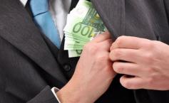 Nereguli de aproape un milion euro la Sucursala Hidrocentrale Curtea de Argeş. Fiecare FURĂ cât poate! 