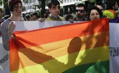 Violenţe la manifestaţiile organizate de susţinătorii drepturilor homosexualilor