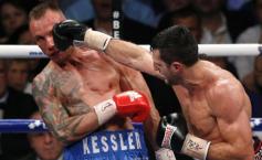 Carl Froch îl învinge pe Mikkel Kessler şi îşi păstrează centura IBF